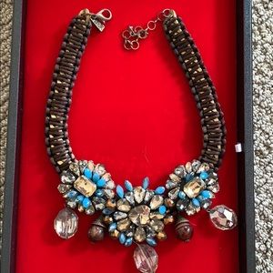 Like new fashion statement necklace blue/crystal